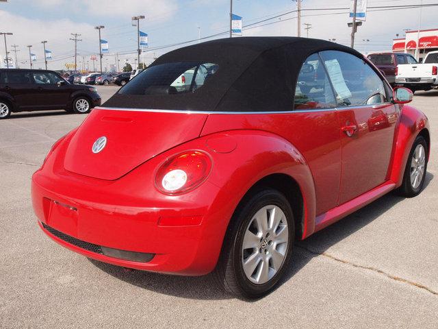 2008 Volkswagen New Beetle