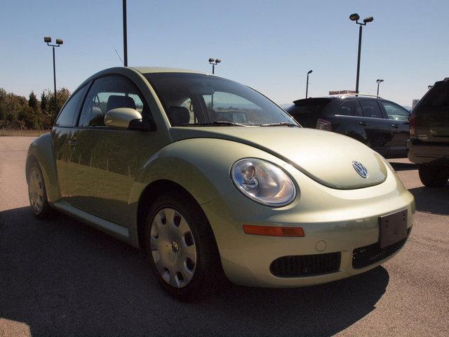 2010 Volkswagen New Beetle