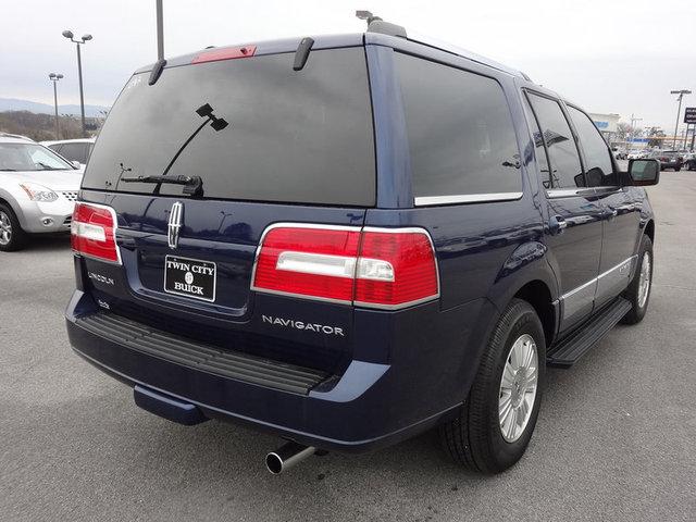2008 Lincoln Navigator