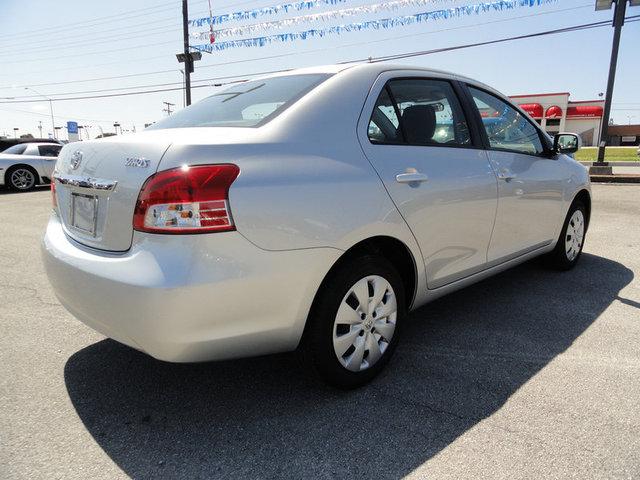2012 Toyota Yaris