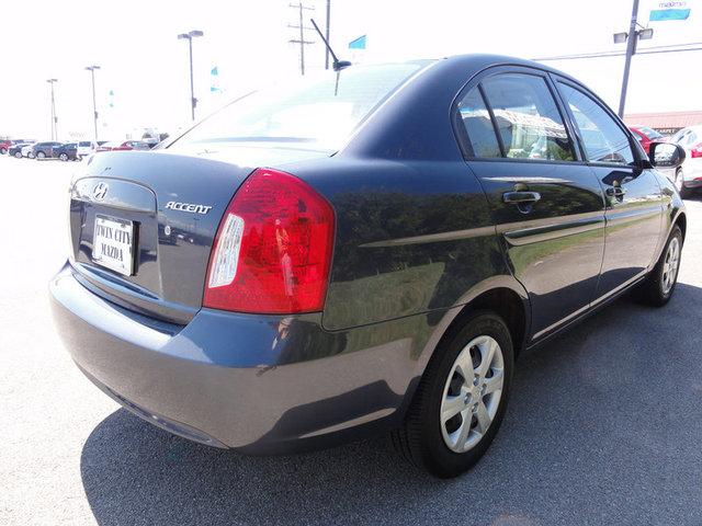 2011 Hyundai Accent