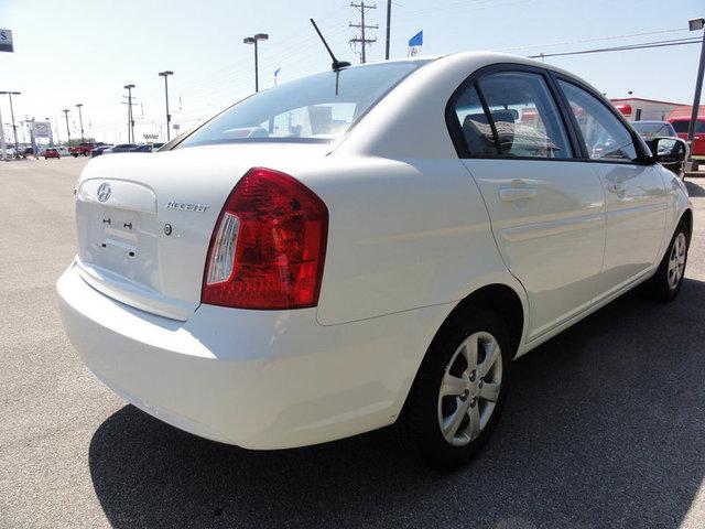 2011 Hyundai Accent