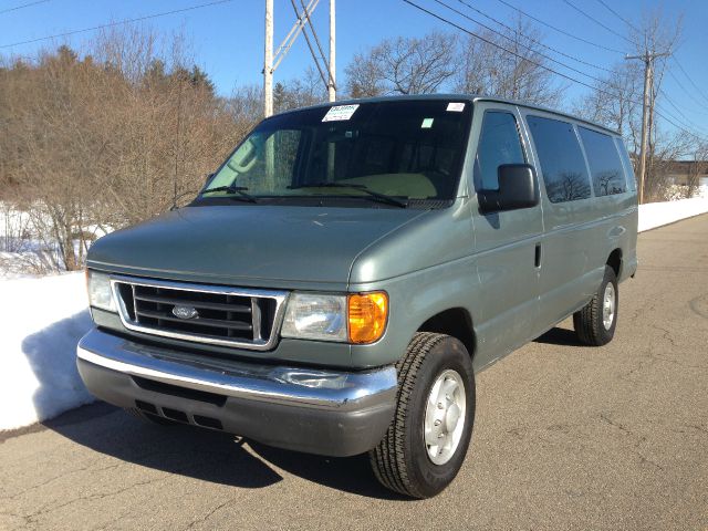 2006 Ford Econoline Wagon