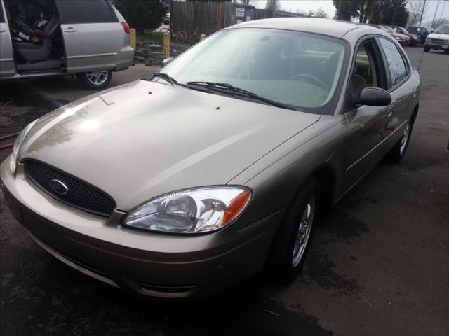 2005 Ford Taurus