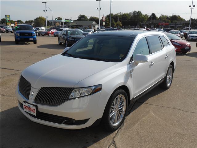 2013 Lincoln MKT