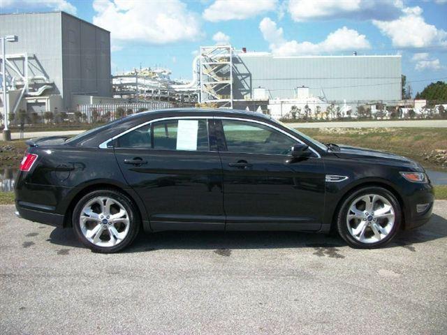 2010 Ford Taurus for sale