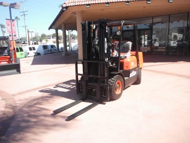 2011 WECAN FORKLIFT CPCD25 2.5 TON DIESEL for sale