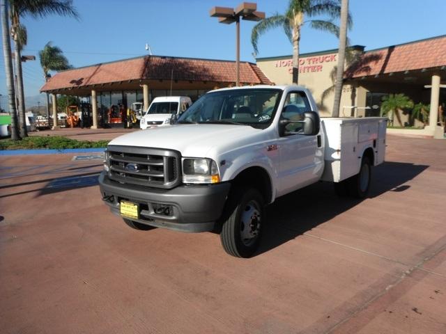 2004 Ford F450 9' Utility body w. Tommy Gate 1300 lbs. V10 for sale