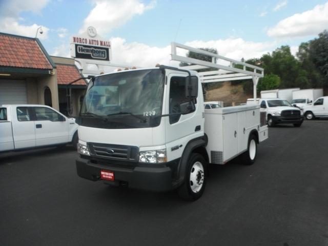 2006 Ford LCF 55 DSL 12' CONTRACTOR BODY for sale