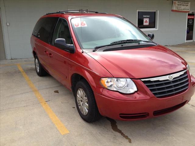 2006 Chrysler Town & Country for sale