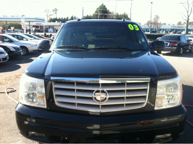 2003 Cadillac Escalade