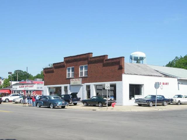 1951 - Albion Auto Mart  - Stop by and see us!