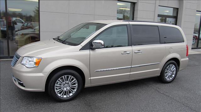2013 Chrysler Town & Country