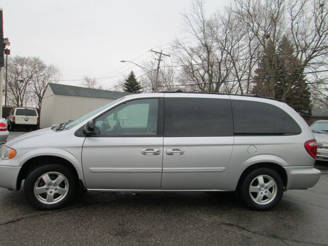 2005 Dodge Grand Caravan - CRYSTAL LAKE, IL