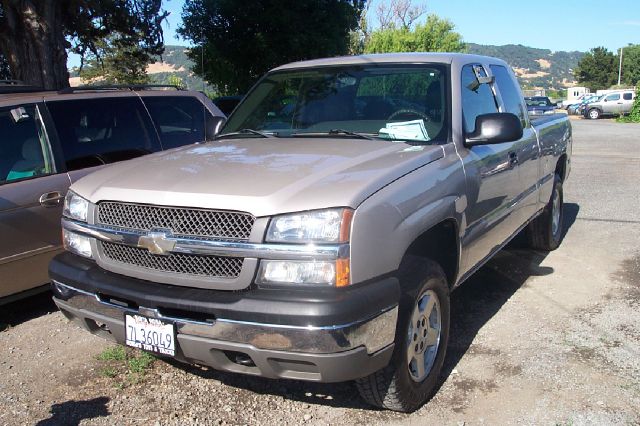 2004 CHEVROLET SILVERADO 1500 EXT CAB SHORT BED 4WD silver 4x4 4wdawdabs brakesair conditionin