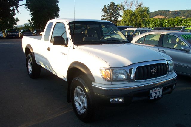 2004 TOYOTA TACOMA XTRACAB V6 4WD