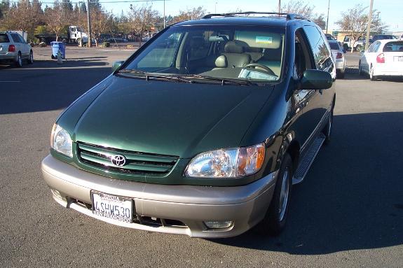 2001 TOYOTA SIENNA XLE  1 OWNER, ...
