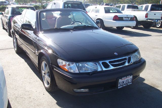 2002 SAAB 9-3 SE, automatic ...