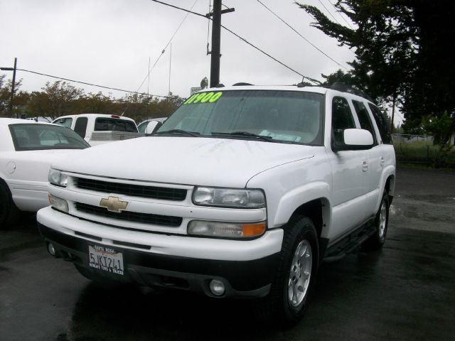 2004 CHEVROLET TAHOE LS, white, 4 ...
