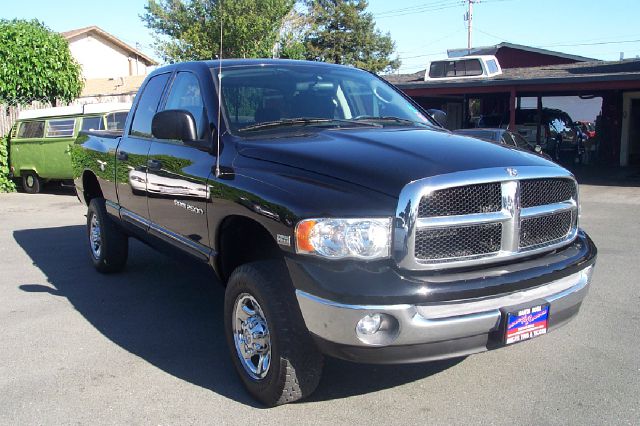 2005 DODGE RAM 2500 SLT QUAD CAB SHORT BED 4WD black low miles 57 hemi 4 door4 wheel drivealloy