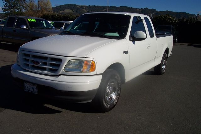 2002 FORD F150 XL SUPERCAB LONG BED 2WD unspecified 42 l 6 cly 161513 miles VIN 2FTRX17262CB0
