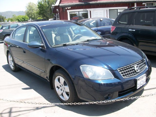 2005 NISSAN ALTIMA SL, dark blue, 4 ...