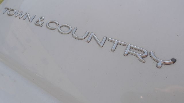2002 Chrysler Town and Country