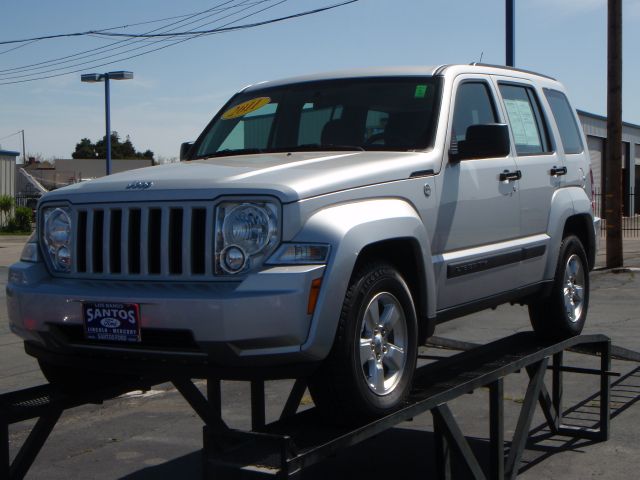 2011 JEEP LIBERTY SPORT, silver, 4 ...