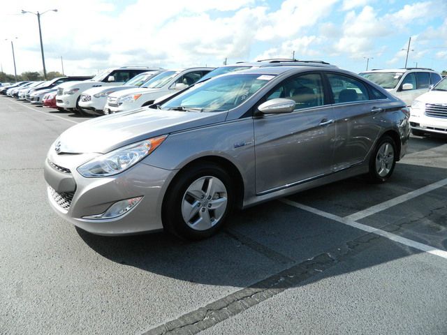 Tothego - 2011 Hyundai Sonata Hybrid_1