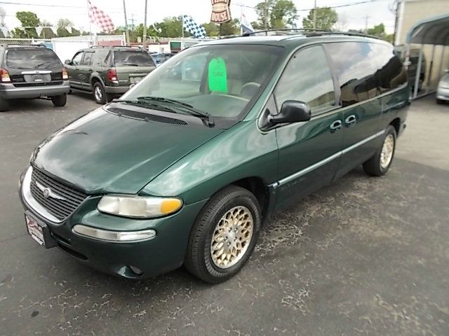 1998 Chrysler Town & Country