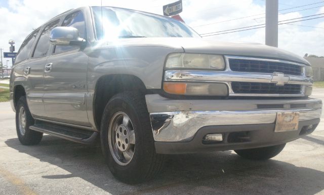 2001 CHEVROLET TAHOE 2WD gold stock photo abs brakesamfm radioanti-brake system 4-wheel absbo