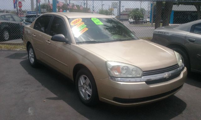 2004 CHEVROLET MALIBU LS gold abs brakesadjustable foot pedalsair conditioningalloy wheelsamf