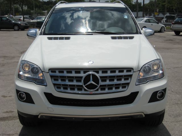 2010 Mercedes-Benz M-Class