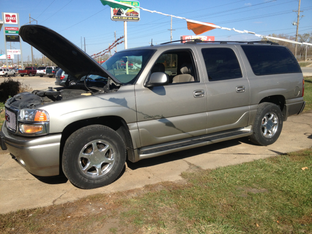 2002 GMC Yukon Denali