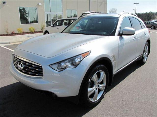 Used Infiniti FX35 for $25,800