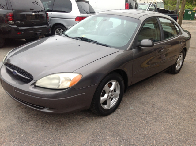 2002 Ford Taurus