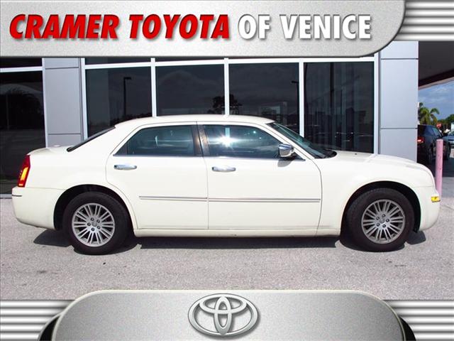 Tothego - 2010 Chrysler 300_1