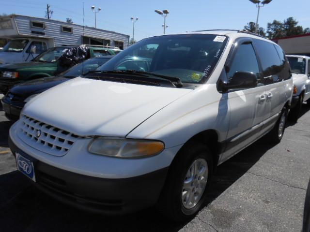 Tothego - 2000 Plymouth Voyager_1