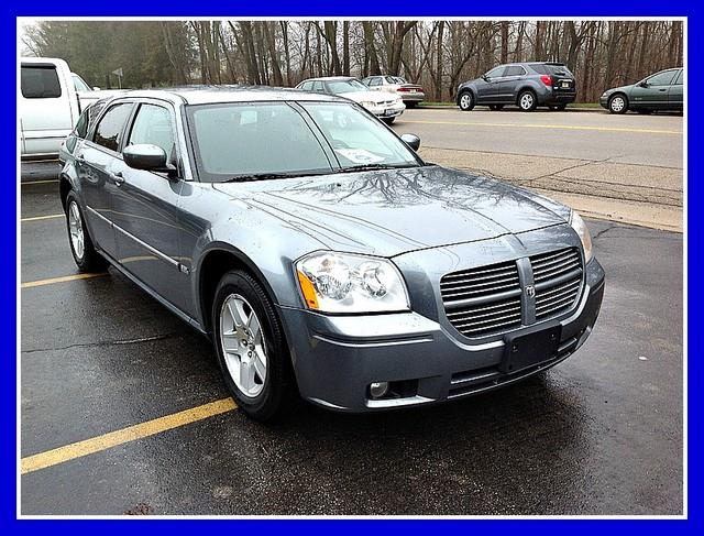 2006 Dodge Magnum - Cedarville, IL