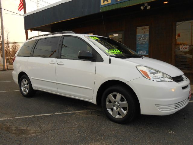 Tothego - 2004 Toyota Sienna_1