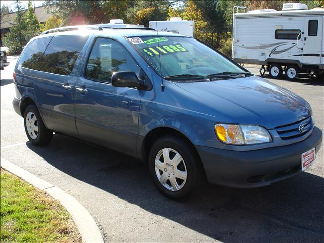 2003 Toyota Sienna - Grass Valley, CA
