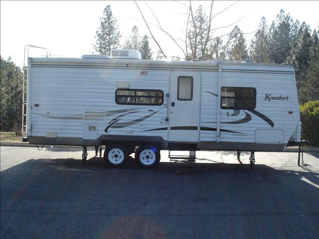 2005 Komfort M-232TS 26 ft. - Grass Valley, CA