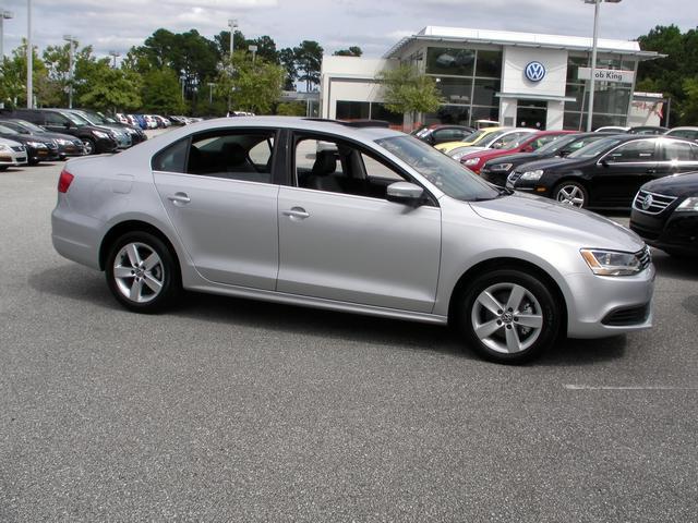 Tothego - 2013 Volkswagen Jetta_1