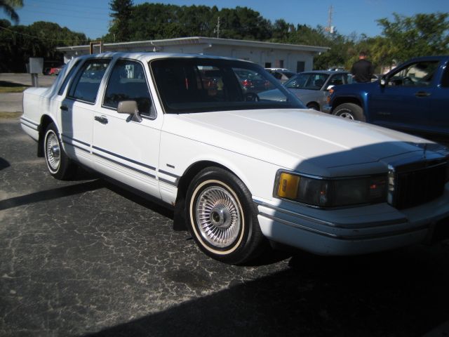 Tothego - 1991 Lincoln Town Car_1