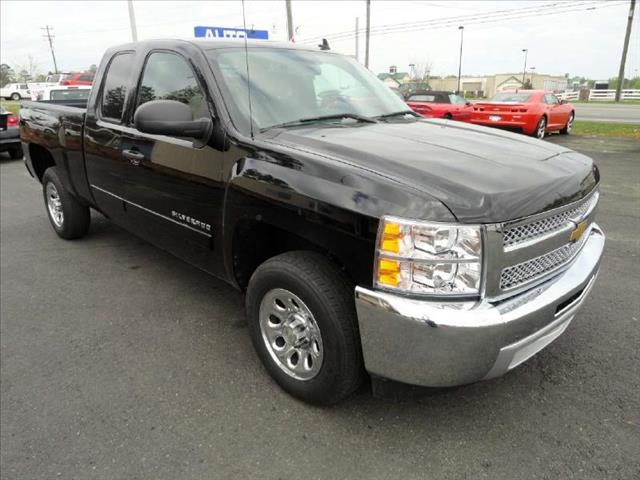 2013 CHEVROLET SILVERADO 1500 LT black come and check it out today lowest prices in the state yo