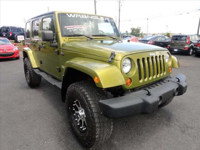 2007 JEEP WRANGLER UNLIMITED SAHARA green come and check it out today lowest prices in the state