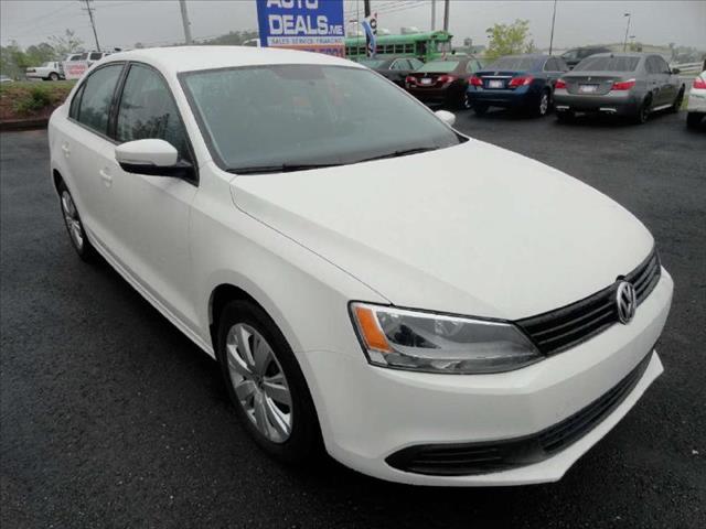 2012 VOLKSWAGEN JETTA AUTO SE WNIENCE PZEV white come and check it out today lowest prices in th