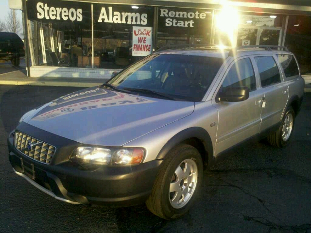 2002 Volvo V70 XC