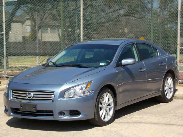 2012 NISSAN MAXIMA silver  all internet prices are reduced for cash cashiers check or same as