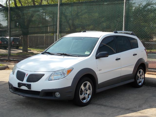 2008 PONTIAC VIBE BASE white  all internet prices are reduced for cash cashiers check or same